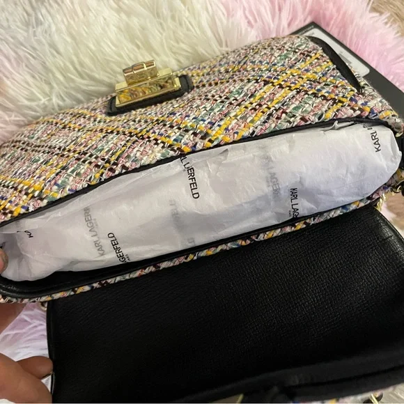 BNWT - Picture 3 of 4